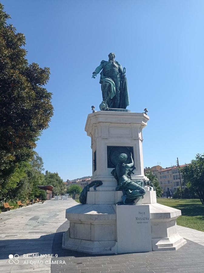 Studette En Plein Coeur Du Vieux Nice Bagian luar foto