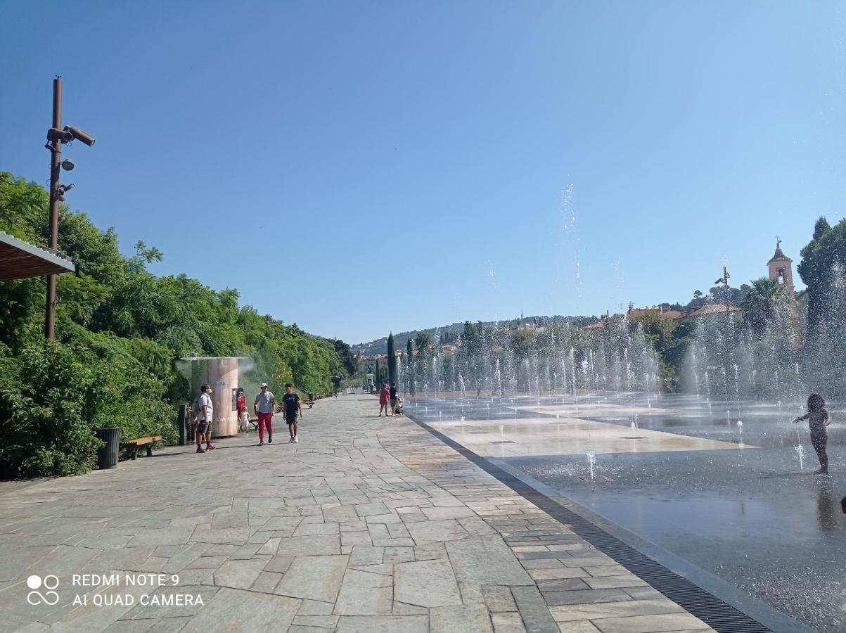 Studette En Plein Coeur Du Vieux Nice Bagian luar foto