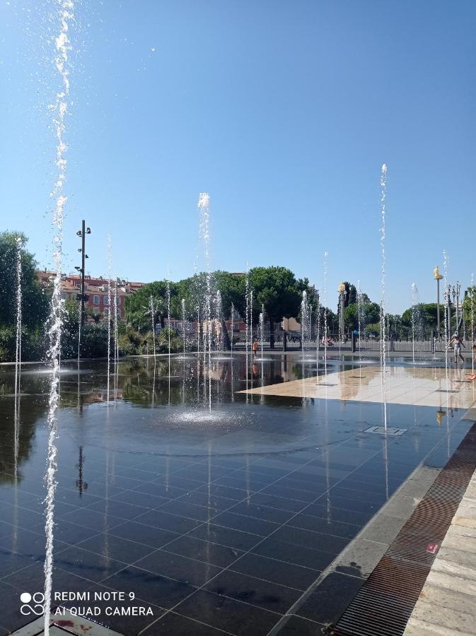 Studette En Plein Coeur Du Vieux Nice Bagian luar foto
