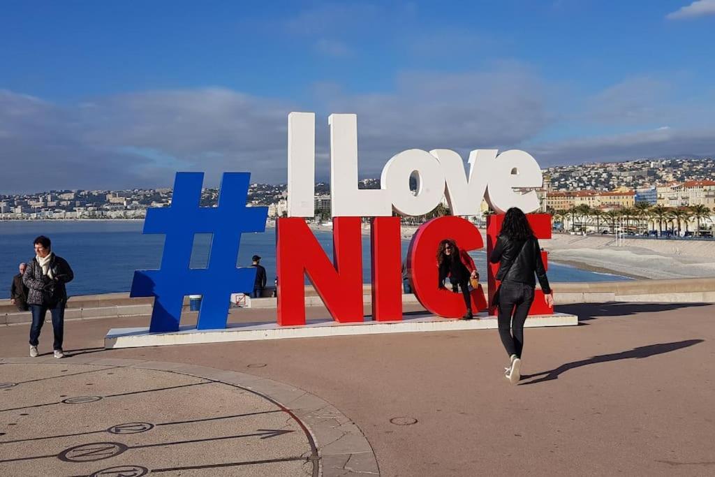 Studette En Plein Coeur Du Vieux Nice Bagian luar foto
